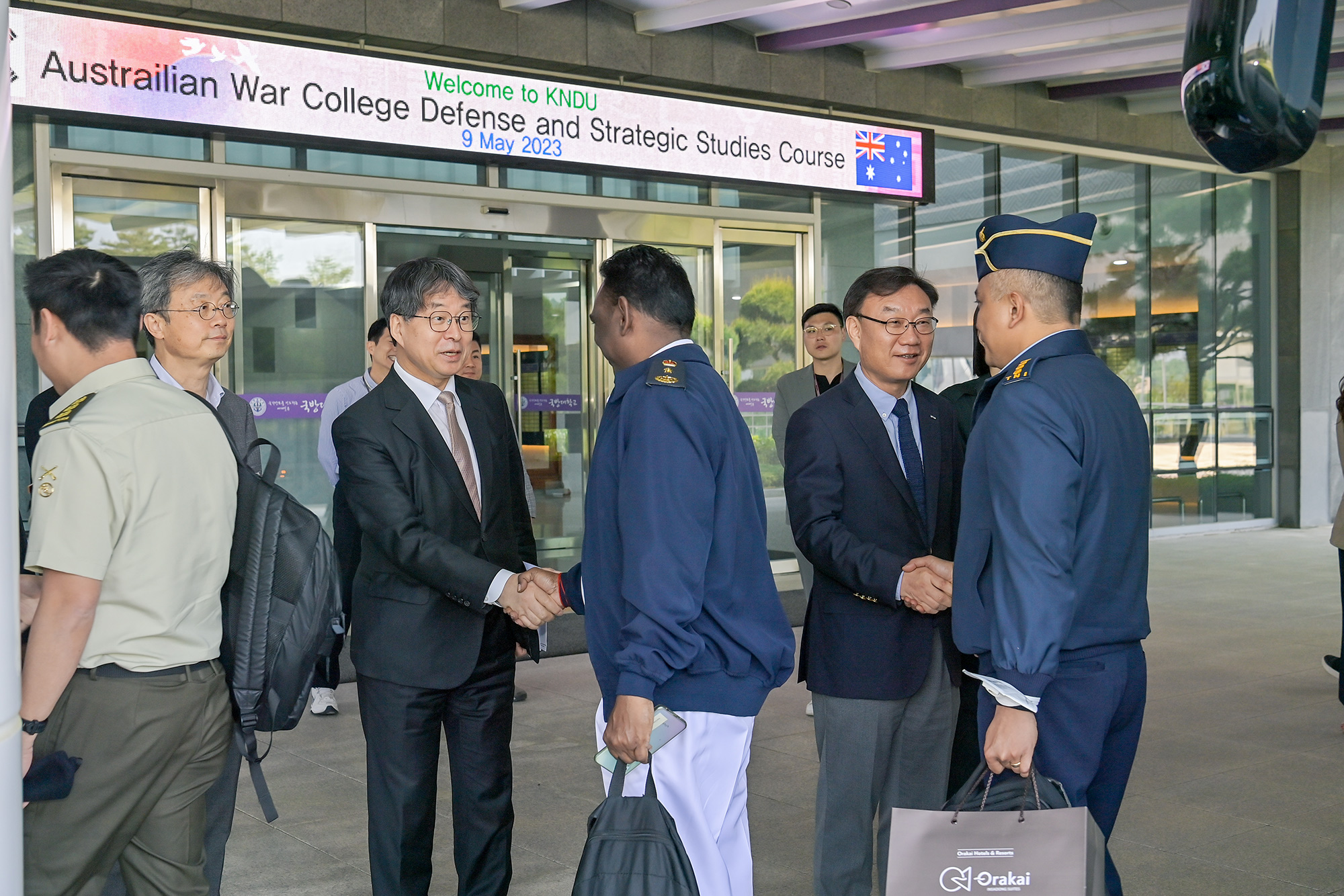 230509(화)_호주 전쟁...