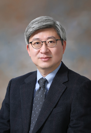 이홍섭(교수) 사진